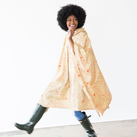 Izzy & Liv‎ Hooded Raincoat Afro print poncho One Size in Tan NWT - Picture 2 of 7